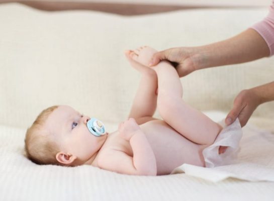 التهاب و سوختگی پای نوزاد