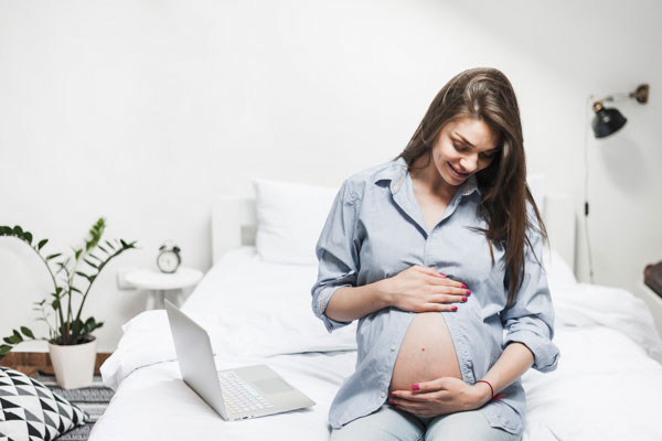 استراحت مطلق در بارداری برای خانم های باردار