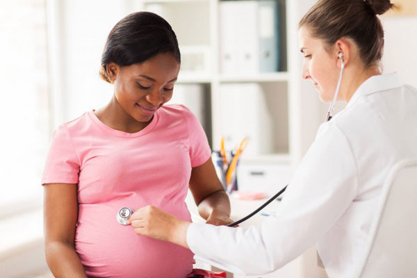 زمان اولین معاینه بارداری
