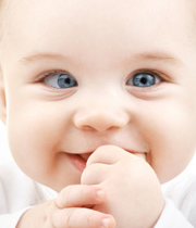 چپ شدن چشم نوزاد،چگونه پیشگیری کنیم؟