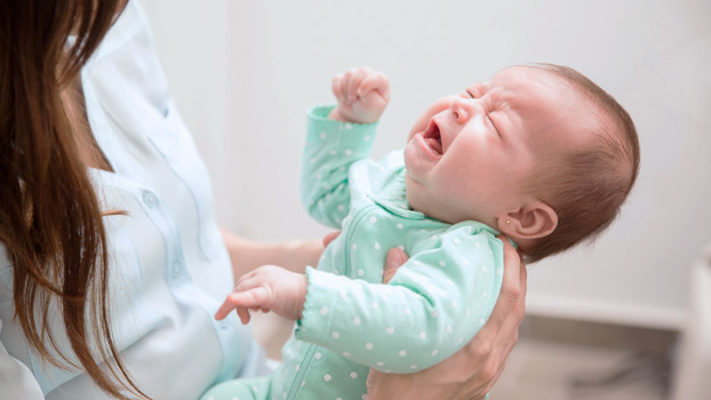 علت و روش های آرام کردن گریه نوزاد