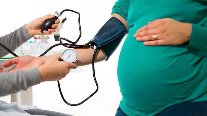 عوارض فشار خون بالا در بارداری