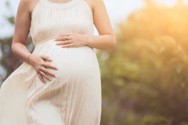 زنان باردار در فصل گرما چه کارهایی باید بکنند؟