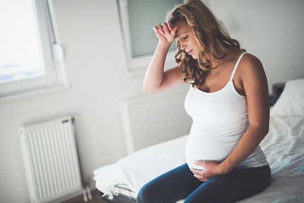 عوارض بارداری خارج از رحم چیست؟