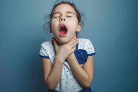 هنگام خفه شدن کودک چه کنیم؟