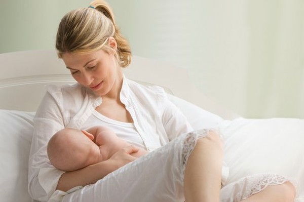 مزایای شیردهی نوزاد برای مادر چیه؟