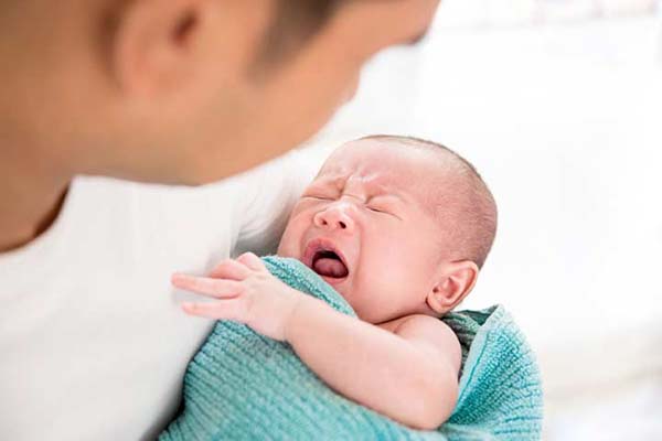 چه بیماری هایی باعث نفخ نوزاد می شوند؟