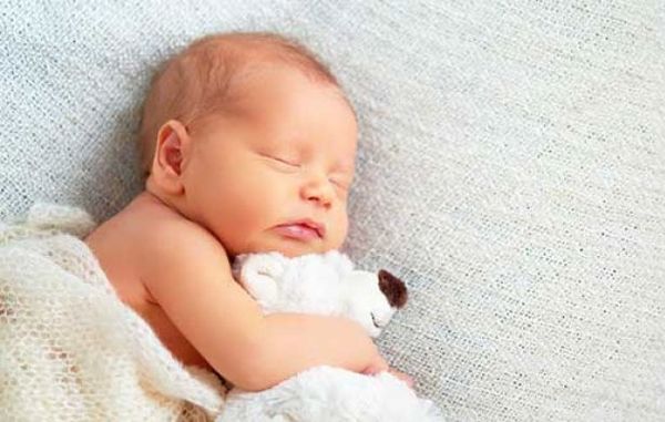آیا واقعا خواب روی رشد نوزاد تاثیر دارد؟
